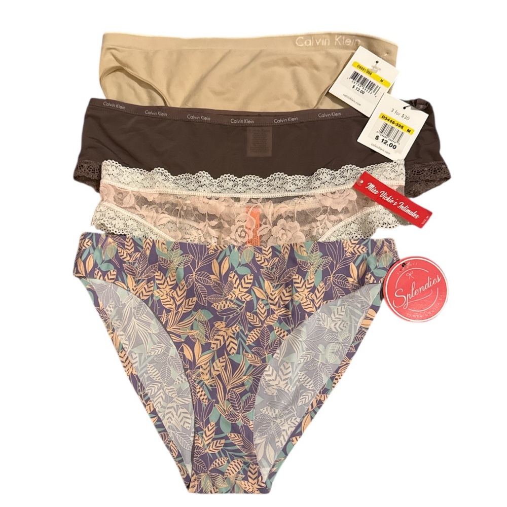 NWT - Lot of four pairs of assorted underwear - size medium